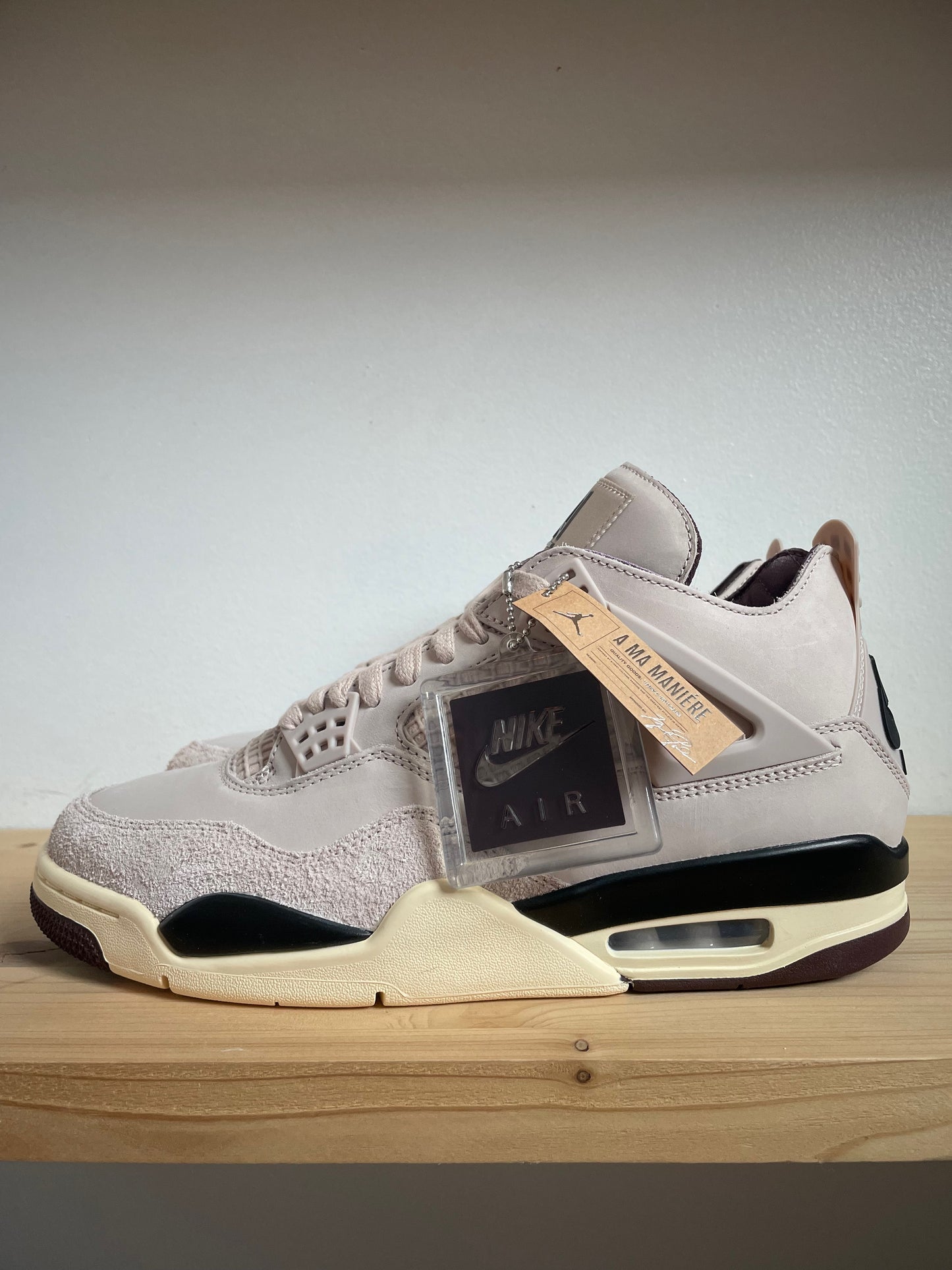 Jordan 4 Retro OG SP A Ma Maniére While You Were Sleeping (W)