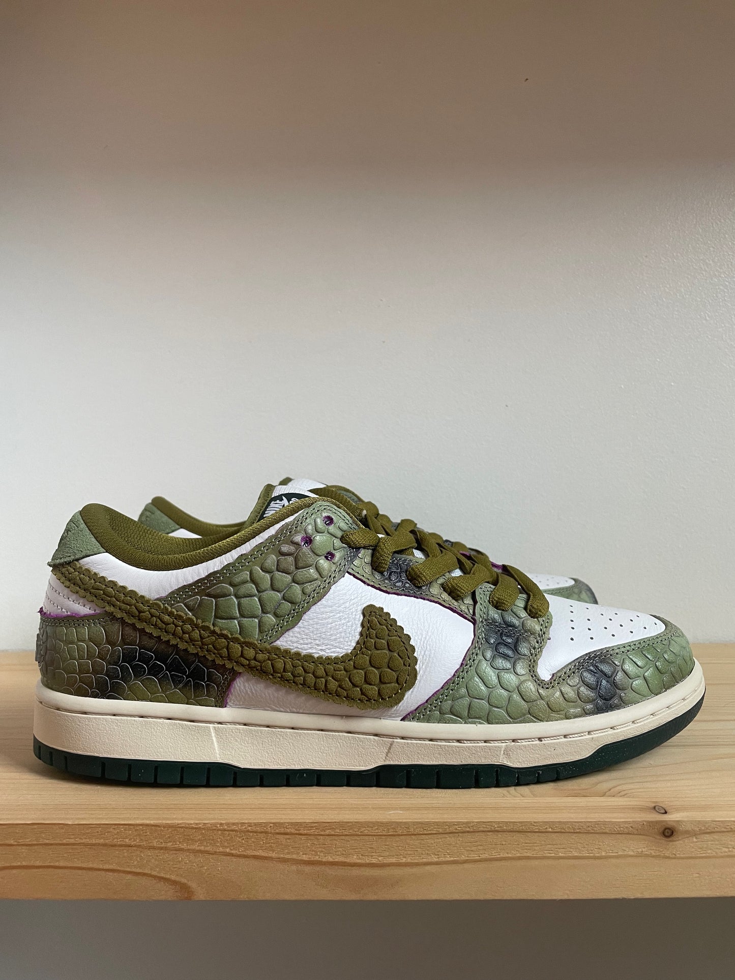 Nike SB Dunk Low Alexis Sablone Chameleon