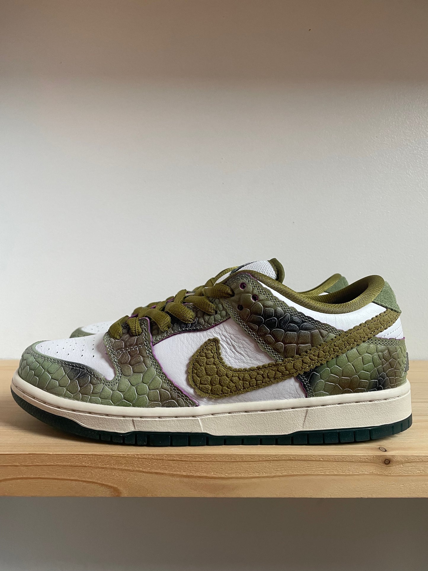 Nike SB Dunk Low Alexis Sablone Chameleon