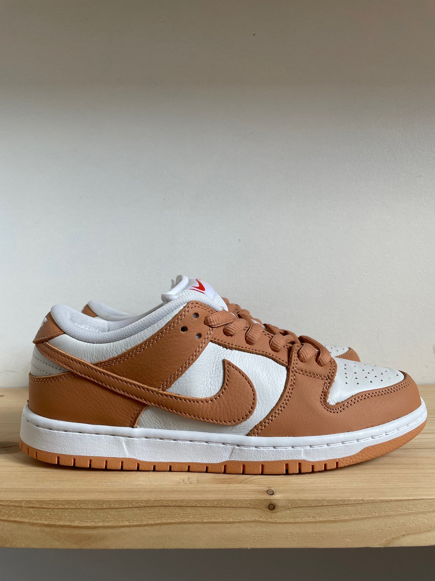 Nike SB Dunk Low Pro ISO Light Cognac