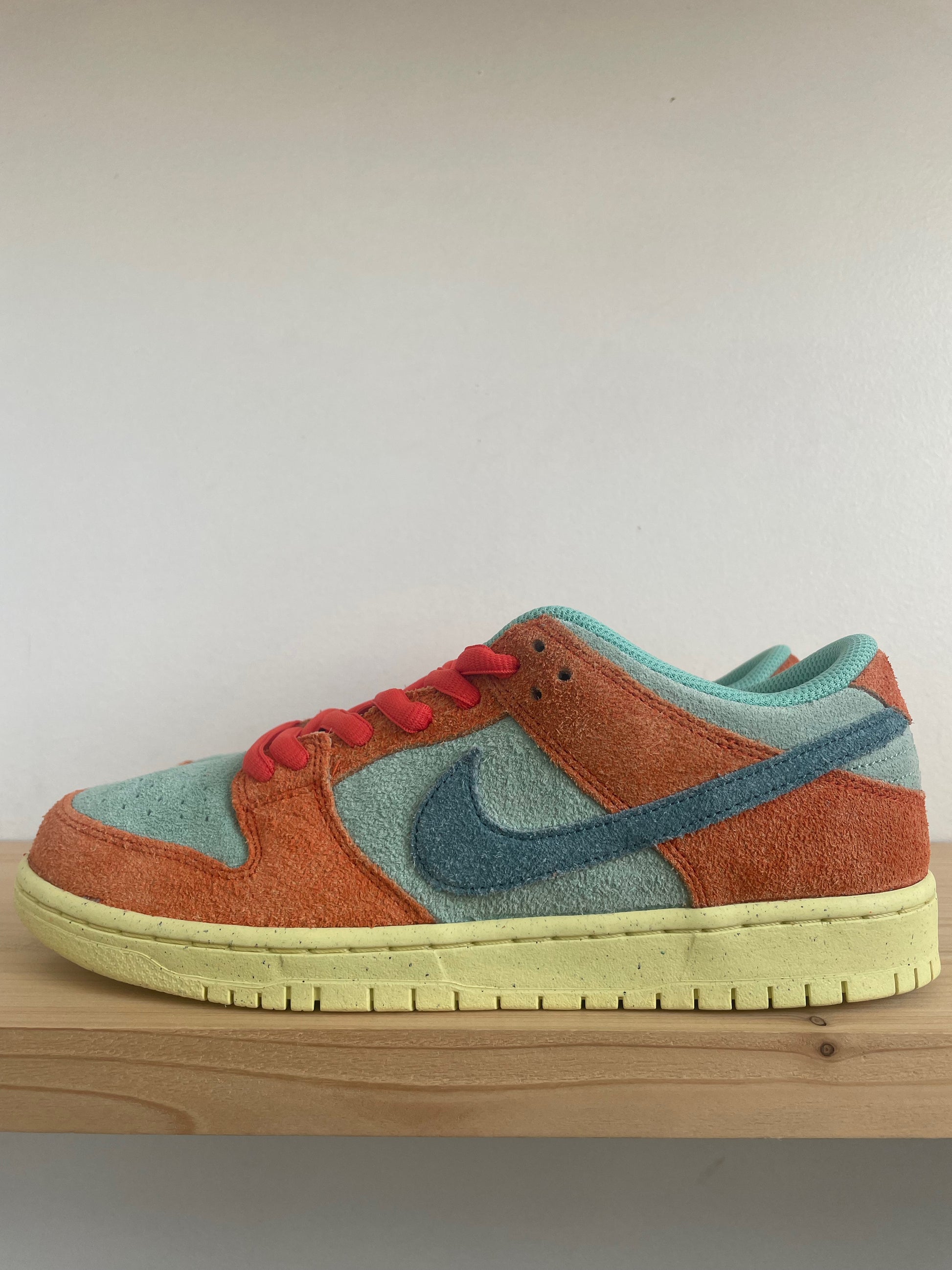 Nike SB Dunk Low Orange Emerald Rise