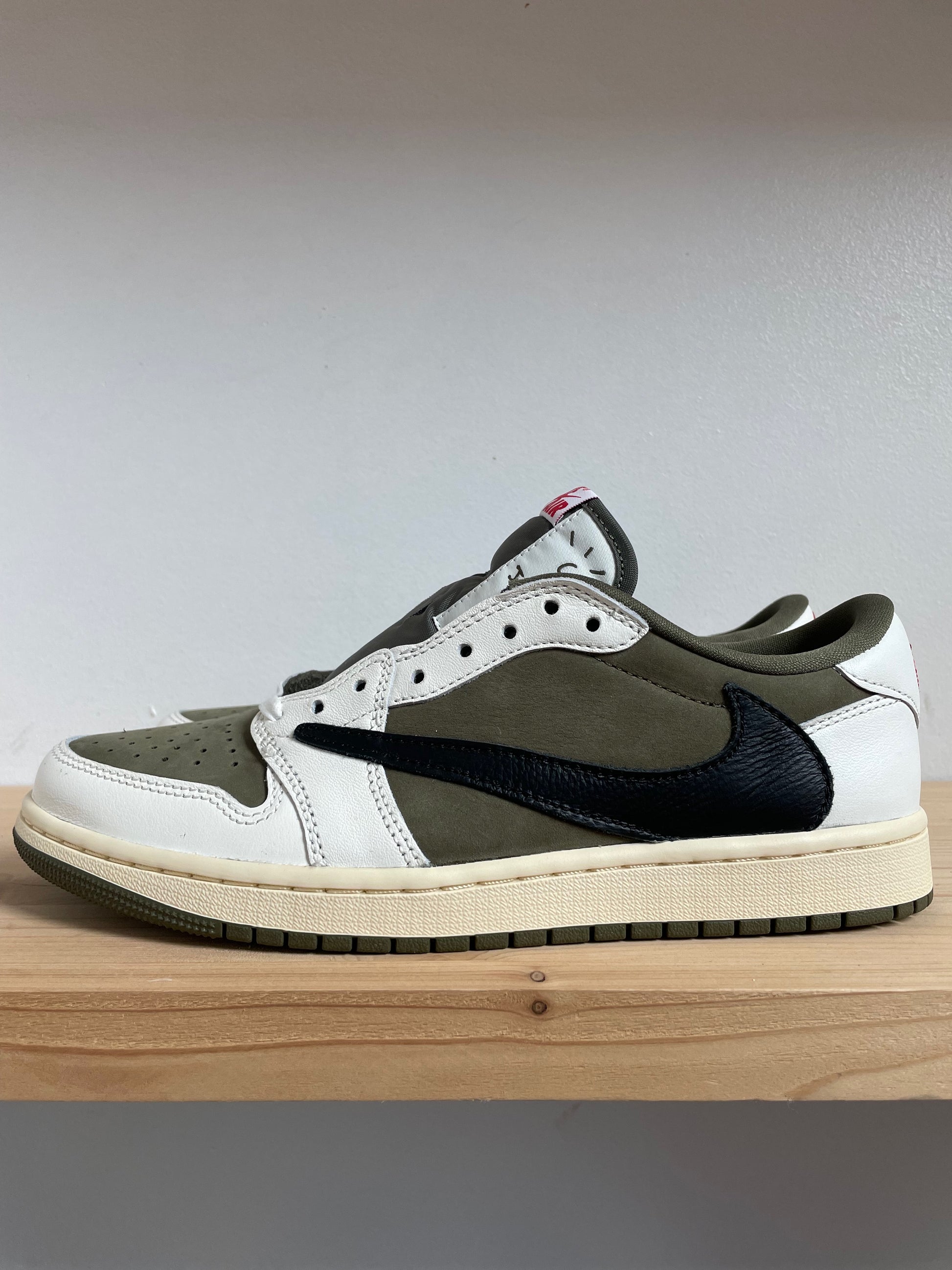 Jordan 1 Retro Low OG SP Travis Scott Medium Olive