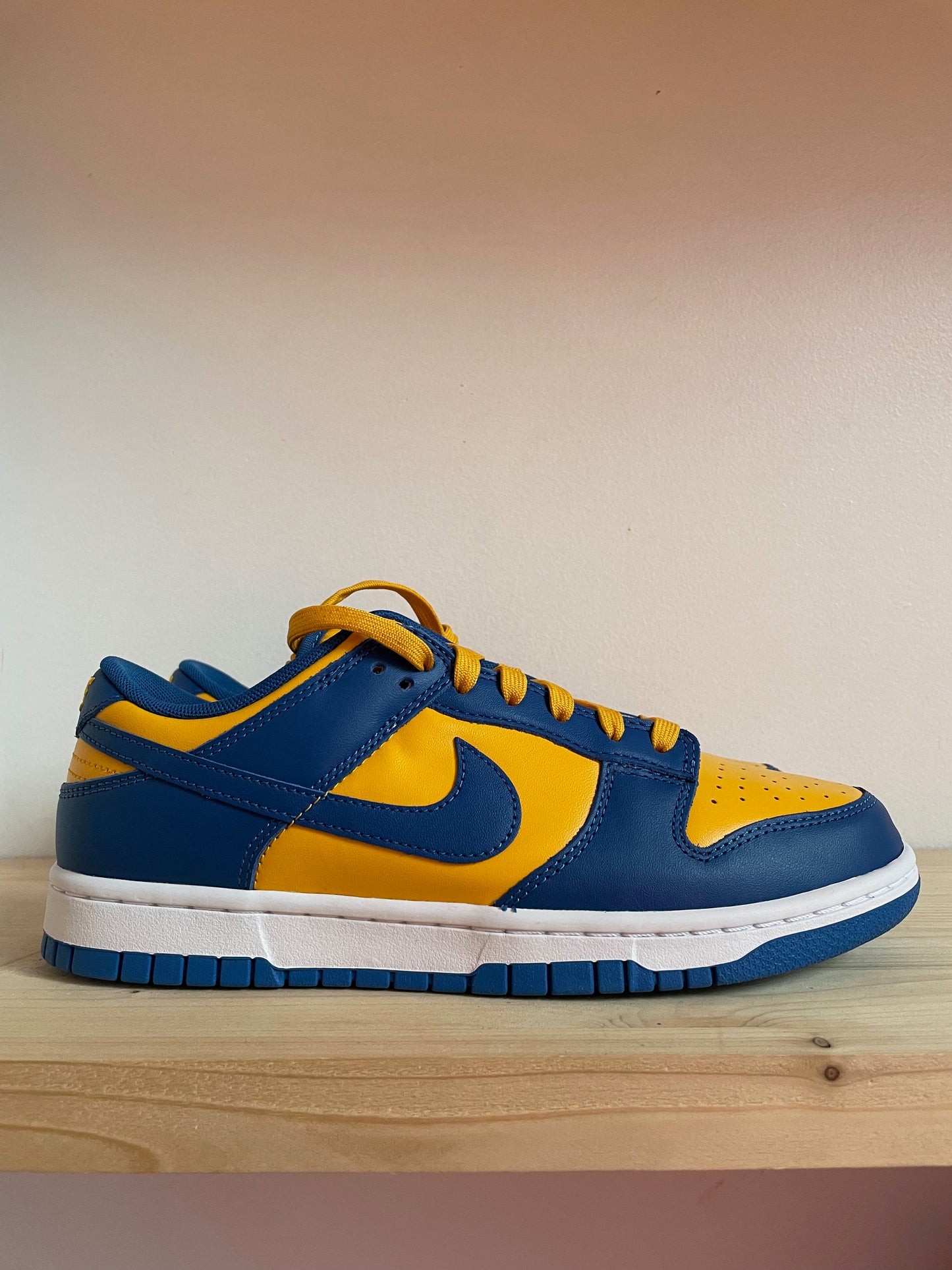 ANTWERP SNKR - Nike Dunk Low UCLA