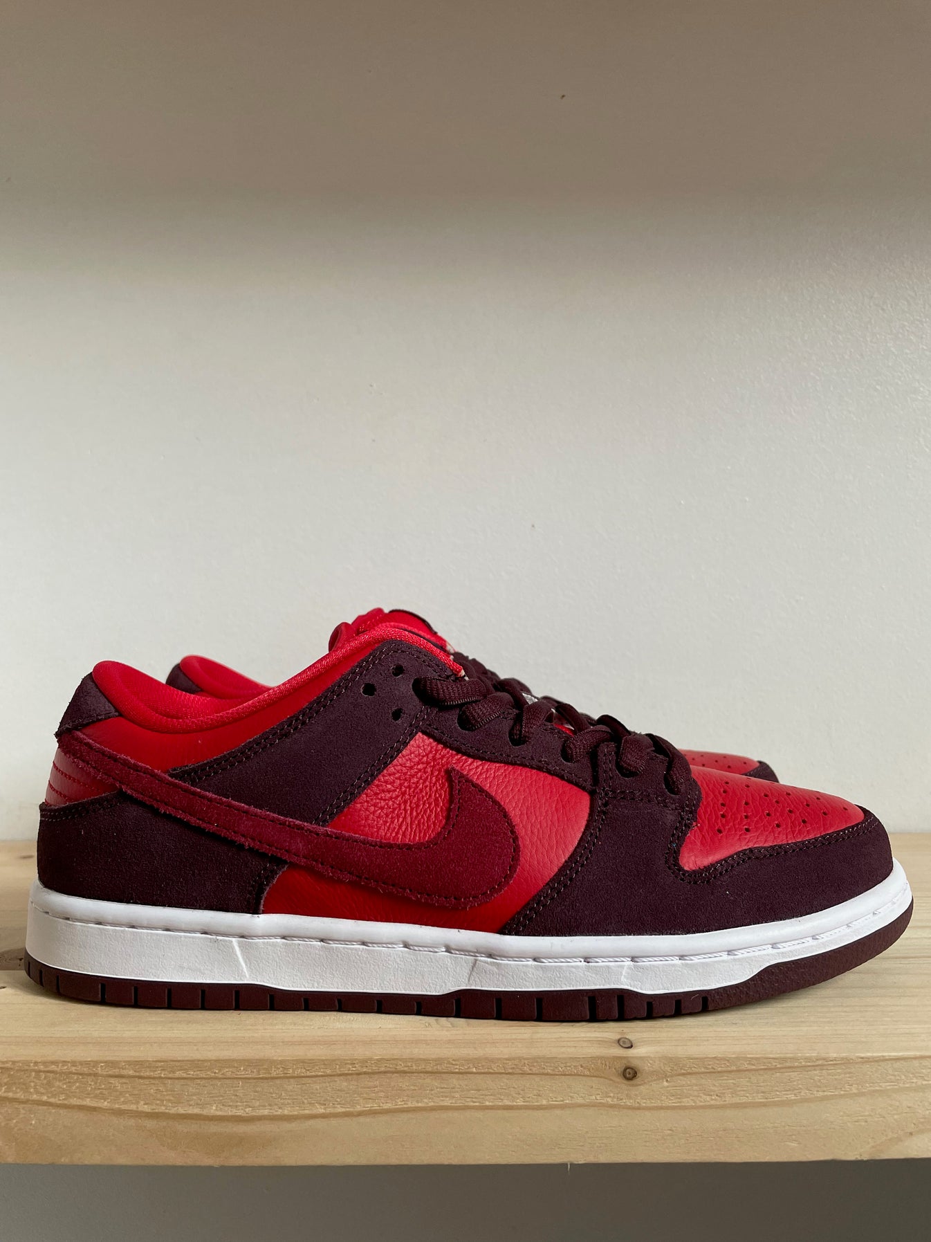 Nike SB Dunk Low Cherry – Antwerp snkr